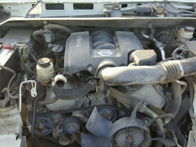 1N6BA06A55N547858 - 2005 NISSAN TITAN XE WHITE photo 7