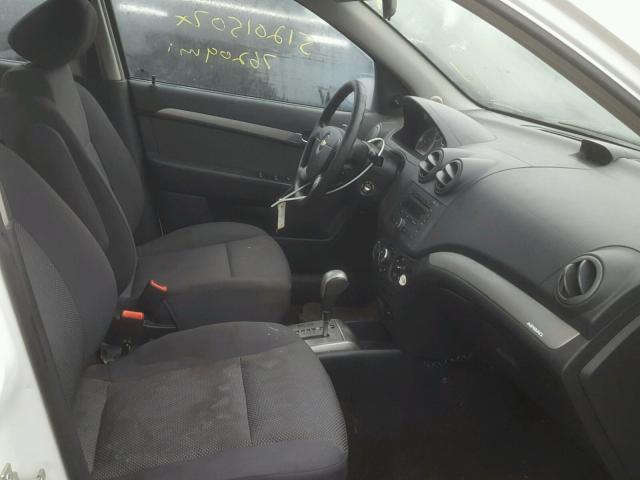 KL1TD56688B042675 - 2008 CHEVROLET AVEO BASE WHITE photo 5