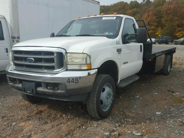 1FDAF57P33EB88972 - 2003 FORD F550 SUPER WHITE photo 2