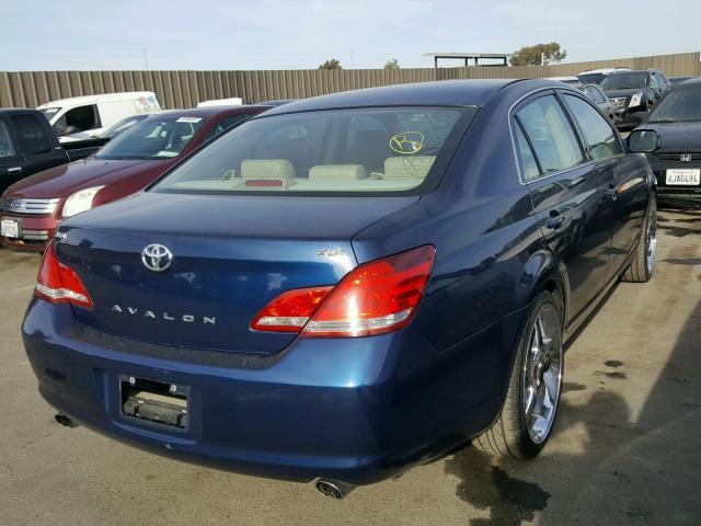 4T1BK36B57U219628 - 2007 TOYOTA AVALON XL BLUE photo 4