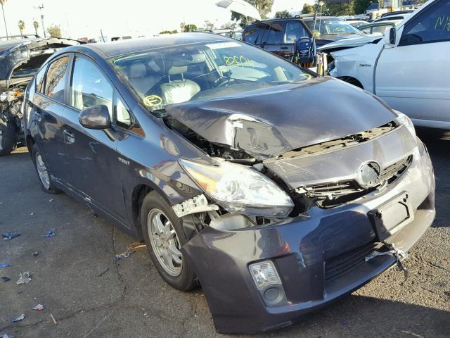 JTDKN3DUXB0262717 - 2011 TOYOTA PRIUS GRAY photo 1