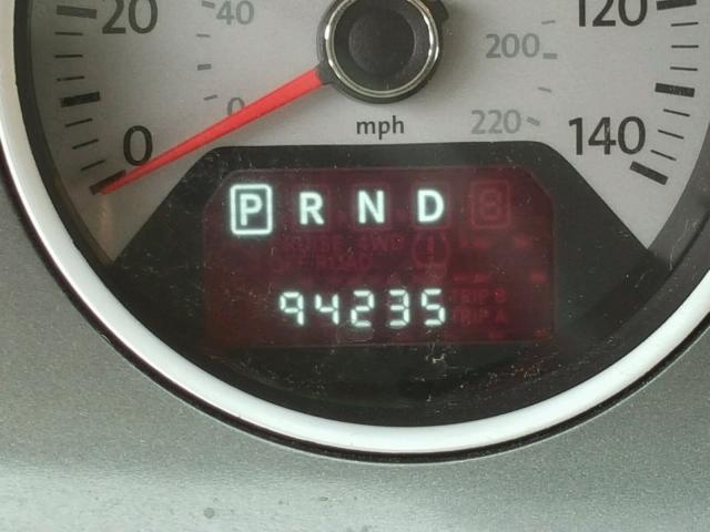 2C4RVAAG2CR156724 - 2012 VOLKSWAGEN ROUTAN S GRAY photo 8