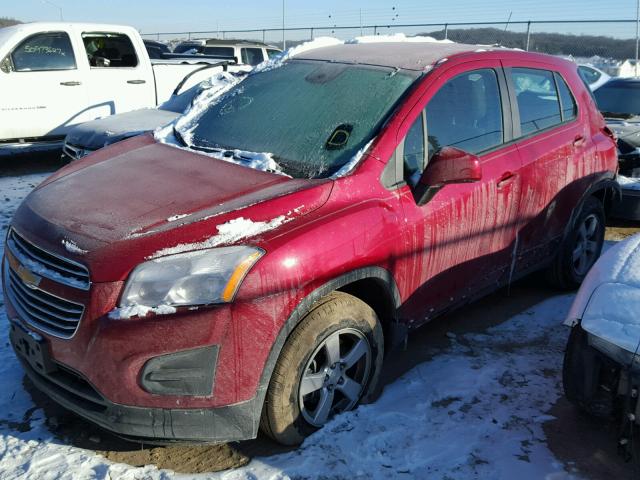 KL7CJPSB0FB199935 - 2015 CHEVROLET TRAX 1LS RED photo 2