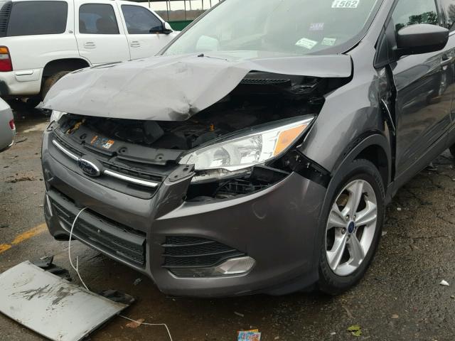 1FMCU0GX4EUA85926 - 2014 FORD ESCAPE SE GRAY photo 9