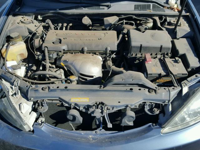 JTDBE32K720011462 - 2002 TOYOTA CAMRY LE Blau Foto 7