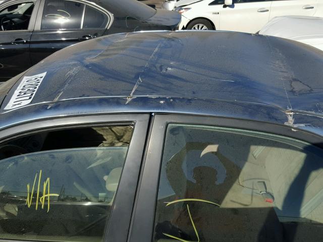 JTDBE32K720011462 - 2002 TOYOTA CAMRY LE Blau Foto 9