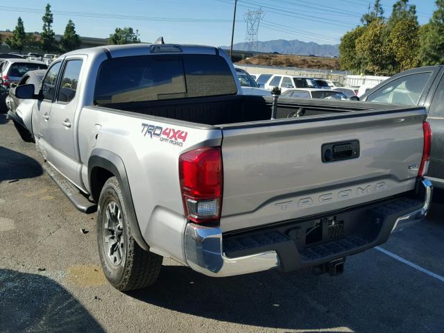 3TMDZ5BNXHM033903 - 2017 TOYOTA TACOMA DOU SILVER photo 3