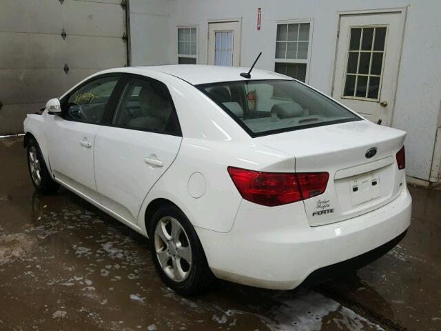 KNAFU4A2XA5062433 - 2010 KIA FORTE EX WHITE photo 3