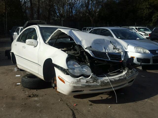 WDBRF61J83F394184 - 2003 MERCEDES-BENZ C 240 WHITE photo 1