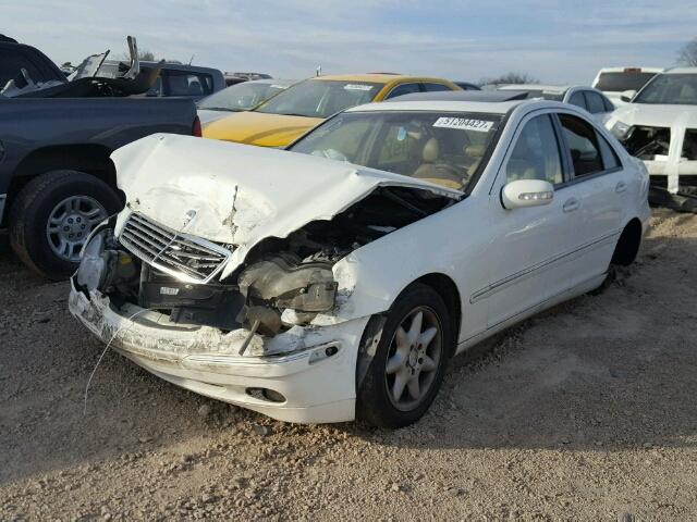 WDBRF61J83F394184 - 2003 MERCEDES-BENZ C 240 WHITE photo 2