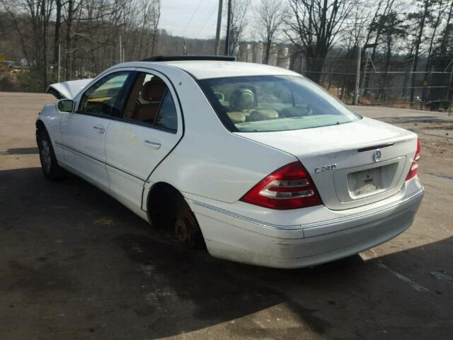 WDBRF61J83F394184 - 2003 MERCEDES-BENZ C 240 WHITE photo 3