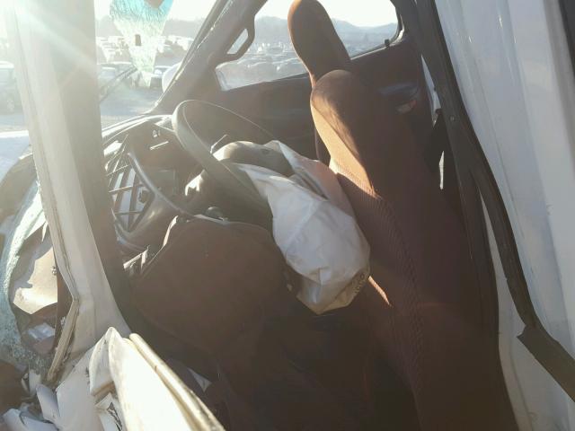 1FTDX18W2VND00676 - 1997 FORD F150 WHITE photo 5