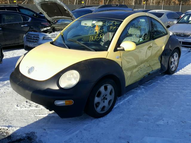 3VWCK21C13M408579 - 2003 VOLKSWAGEN NEW BEETLE YELLOW photo 2