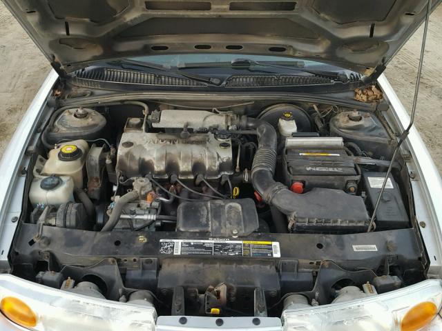 1G8ZH52892Z295804 - 2002 SATURN SL1 SILVER photo 7