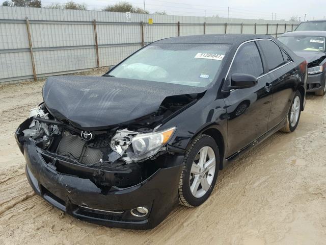 4T1BF1FK5EU812637 - 2014 TOYOTA CAMRY L BLACK photo 2