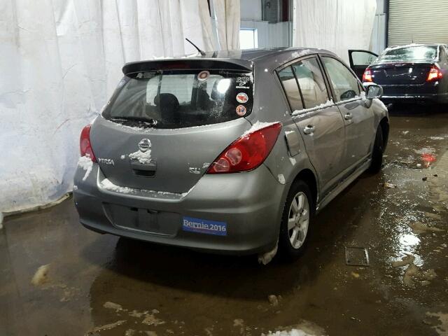 3N1BC13E38L454242 - 2008 NISSAN VERSA S GRAY photo 4