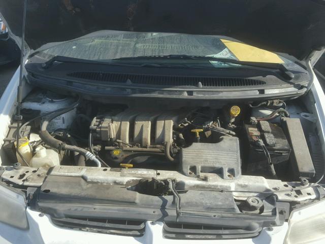 2B4GP44R2WR604557 - 1998 DODGE GRAND CARA WHITE photo 7