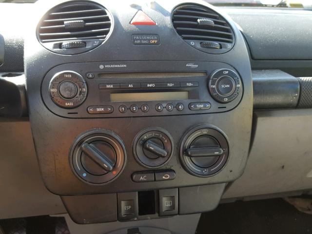 3VWCD31CX4M417301 - 2004 VOLKSWAGEN NEW BEETLE 黄色 照片 9