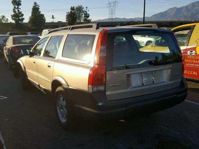 YV1SZ59HX31111703 - 2003 VOLVO XC70 GOLD photo 3