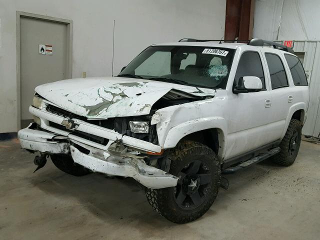 1GNEK13Z92R199541 - 2002 CHEVROLET TAHOE K150 WHITE photo 2