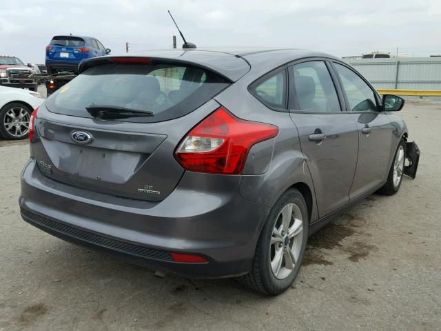 1FADP3K29EL197176 - 2014 FORD FOCUS SE GRAY photo 4