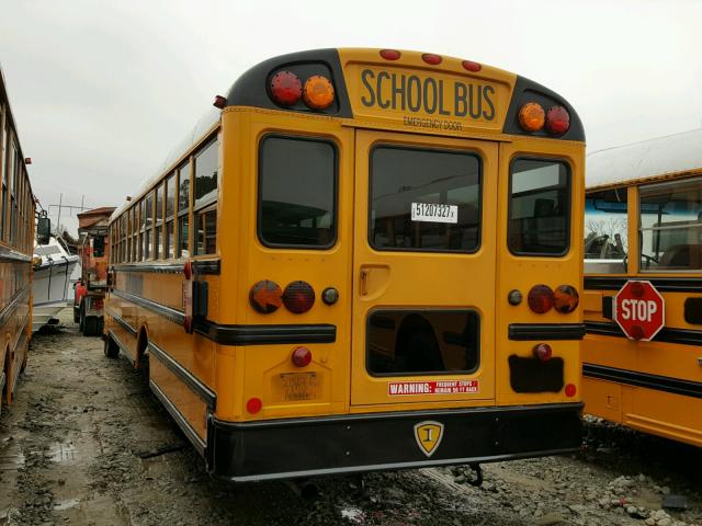 4DRBUAFN76B206866 - 2006 IC CORPORATION 3000 黄色 照片 3