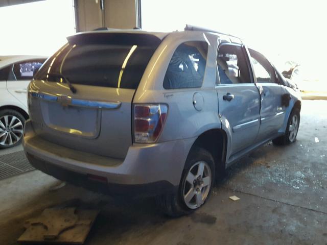 2CNDL23F386055772 - 2008 CHEVROLET EQUINOX LS SILVER photo 4