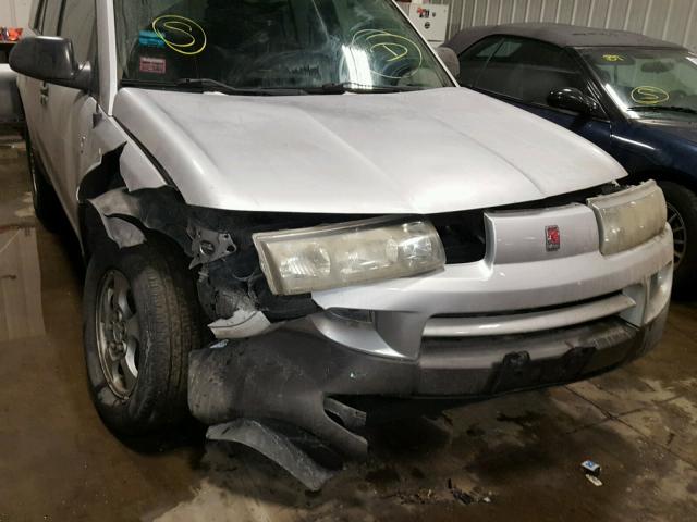 5GZCZ23D94S879892 - 2004 SATURN VUE SILVER photo 9