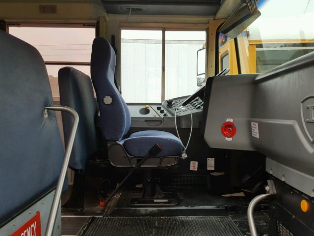 4DRBUAFL05B975688 - 2005 IC CORPORATION 3000 黄色 照片 5