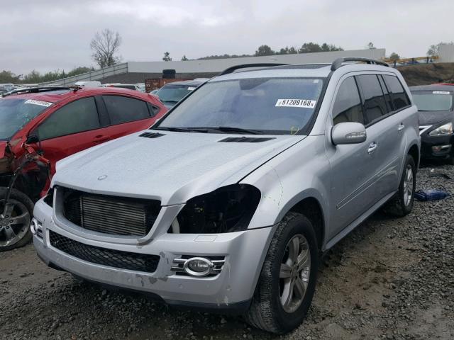 4JGBF22E48A323755 - 2008 MERCEDES-BENZ GL 320 CDI SILVER photo 2