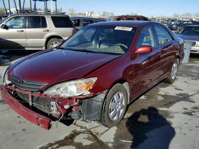 JTDBE30K240261617 - 2004 TOYOTA CAMRY LE ბურგუნდია ფოტო 2