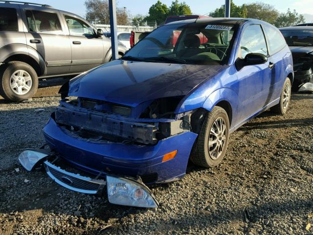 3FAFP31N95R115520 - 2005 FORD FOCUS ZX3 BLUE photo 2