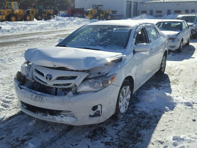 2T1BU4EE4BC737364 - 2011 TOYOTA COROLLA BA WHITE photo 2