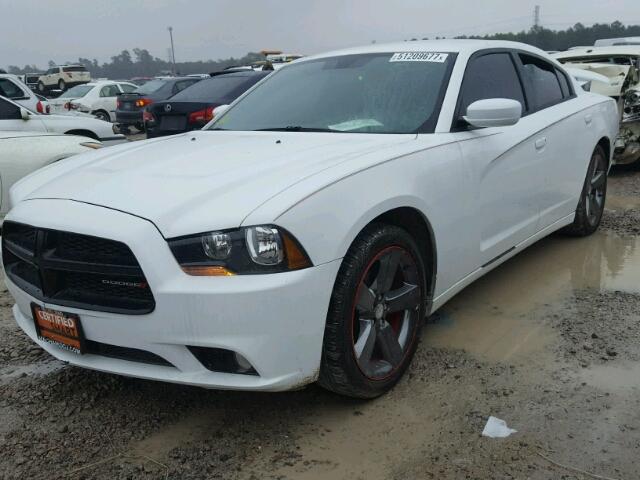 2C3CDXHG0EH254438 - 2014 DODGE CHARGER SX WHITE photo 2