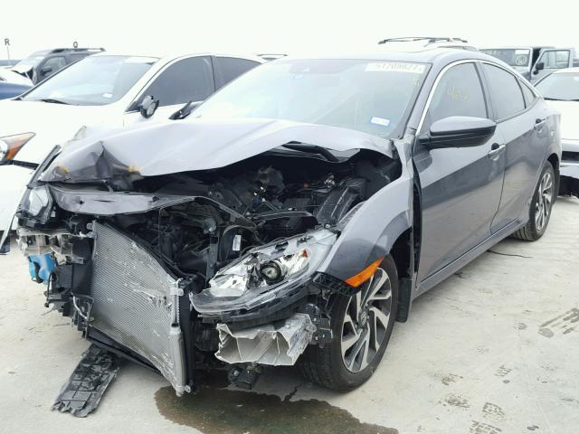 19XFC2F86HE005717 - 2017 HONDA CIVIC EX ნაცრისფერი ფოტო 2