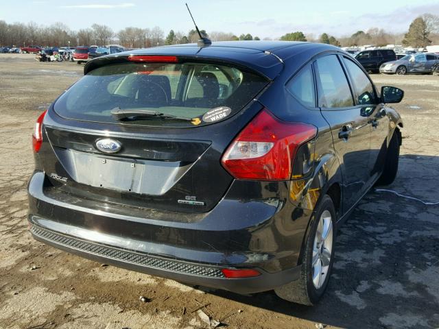 1FADP3K25DL339103 - 2013 FORD FOCUS SE BLACK photo 4