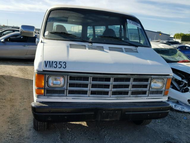 2B5WB35Z5KK341448 - 1989 DODGE RAM WAGON WHITE photo 10