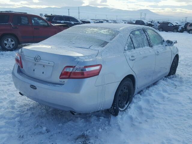 4T1BK46K49U074610 - 2009 TOYOTA CAMRY SE SILVER photo 4