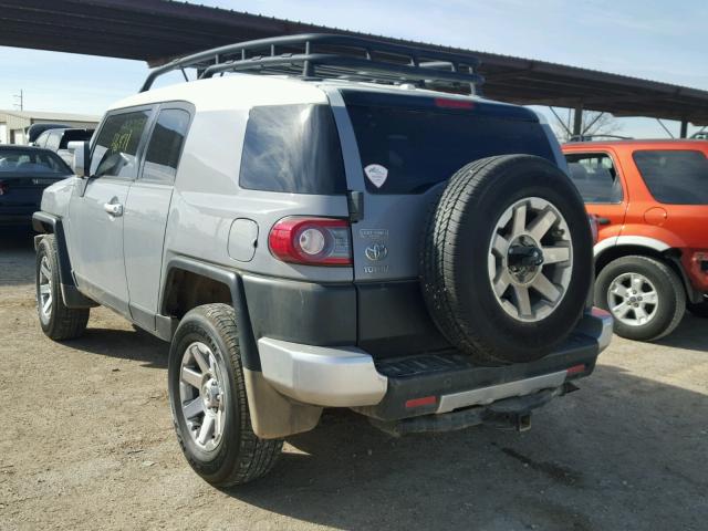 JTEBU4BF5EK183537 - 2014 TOYOTA FJ CRUISER SILVER photo 3