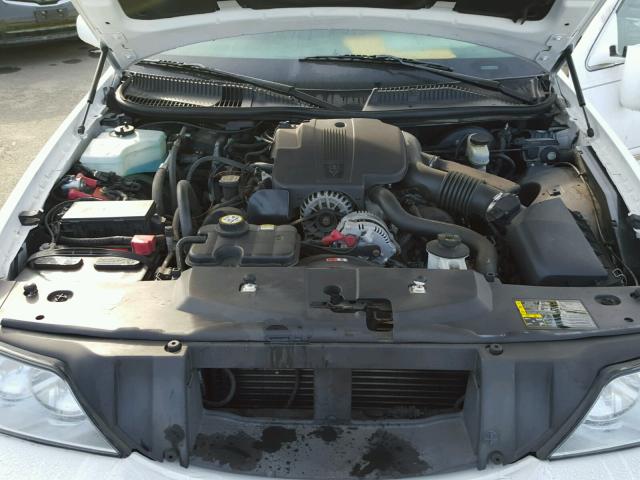 1L1FM81W24Y667012 - 2004 LINCOLN TOWN CAR E WHITE photo 7