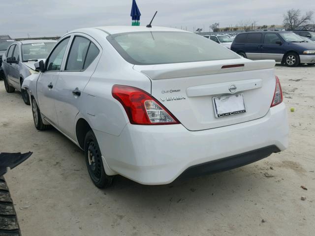 3N1CN7AP6HL821060 - 2017 NISSAN VERSA S WHITE photo 3