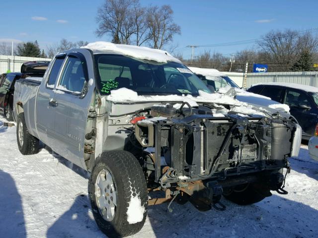 1GCSKSE32AZ139853 - 2010 CHEVROLET SILVERADO SILVER photo 1