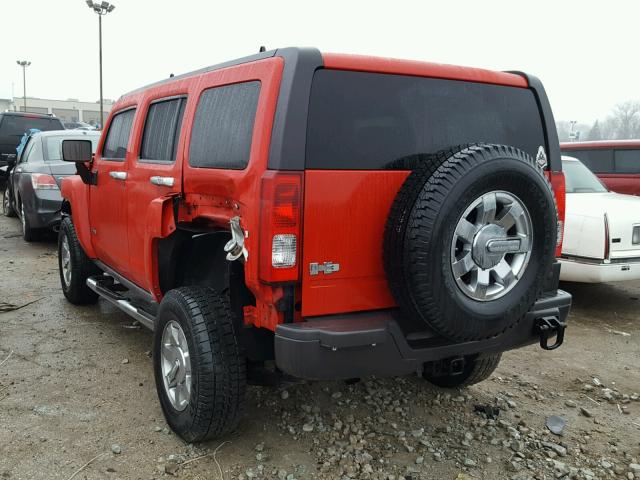 5GTDN136468133498 - 2006 HUMMER H3 RED photo 3