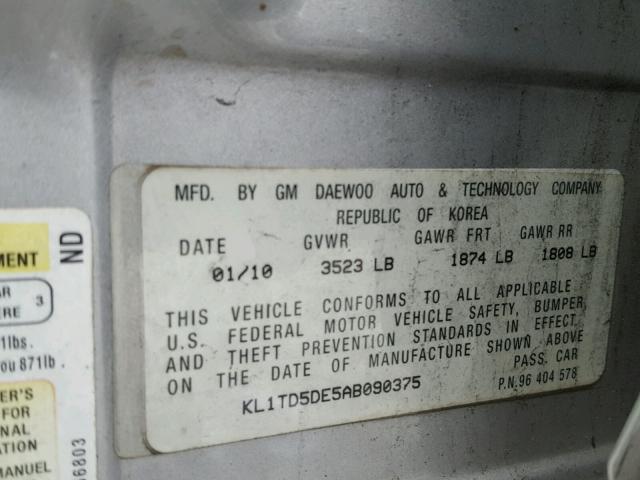 KL1TD5DE5AB090375 - 2010 CHEVROLET AVEO LS SILVER photo 10