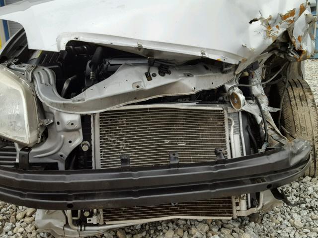 KL1TD5DE5AB090375 - 2010 CHEVROLET AVEO LS SILVER photo 9