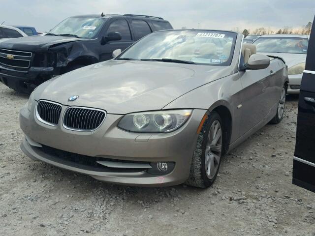 WBADW3C59BE536800 - 2011 BMW 328 I SILVER photo 2