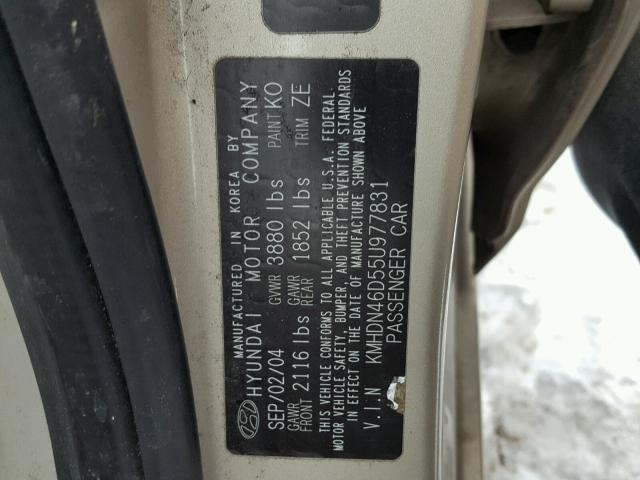 KMHDN46D55U977831 - 2005 HYUNDAI ELANTRA GL GOLD photo 10