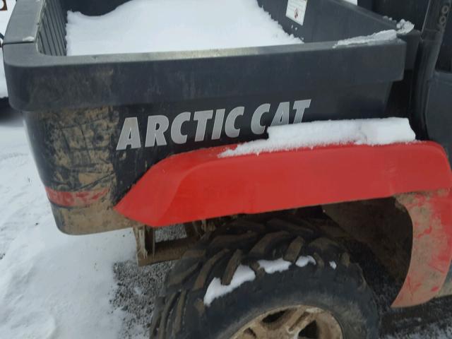 4UF11MPV3BT301768 - 2011 ARCTIC CAT PROWLER RED photo 6