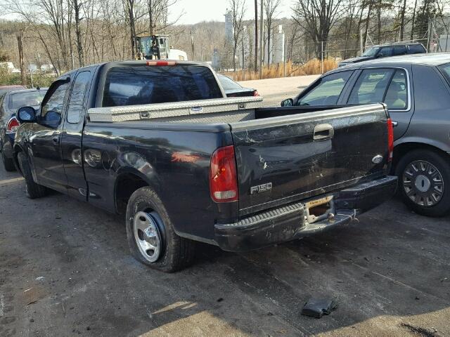 1FTZX1726YKB18781 - 2000 FORD F150 BLACK photo 3