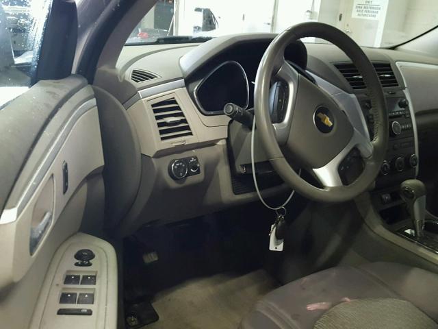 1GNKVGED4BJ155055 - 2011 CHEVROLET TRAVERSE L SILVER photo 9